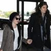 Kelly Osbourne et son petit ami Matthew Mosshart arrivent à l'aéroport de Los Angeles pour partir en vacances, le 23 decembre 2012.
