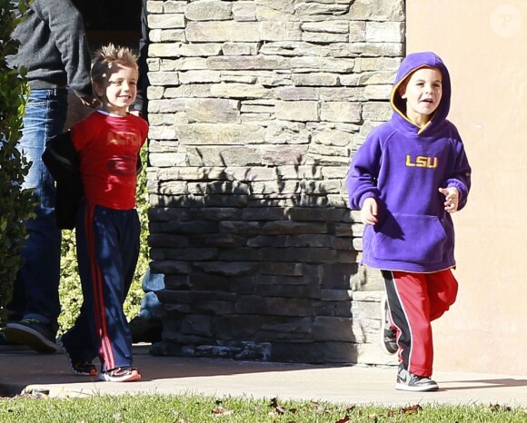 Sean Preston et Jayden James, fils de Britney Spears, vont déjeuner a Los Angeles, le 27 décembre 2012.