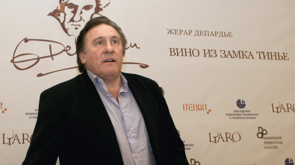 Gérard Depardieu reçoit son passeport russe, son ex-femme le dit 'inconsolable'
