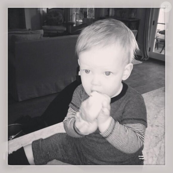 Le petit Luca, fils d'Hilary Duff, dans un cliché posté sur Twitter le 6 janvier 2013.