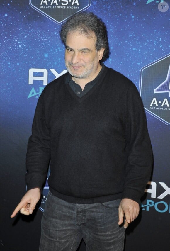 Raphael Mezrahi à la soirée des 30 ans de Axe, à Paris le 10 janvier 2013.