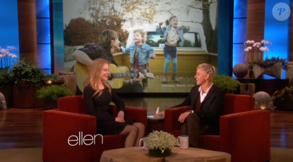 Nicole Kidman dévoile des photos intimes sur le plateau de Ellen DeGeneres. Ici on peut découvrir une photo de son mari et de ses enfants. Janvier 2013.