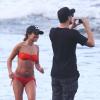 Lea Michele et Cory Monteith sur une plage d'Hawaï, le 1er janvier 2013.