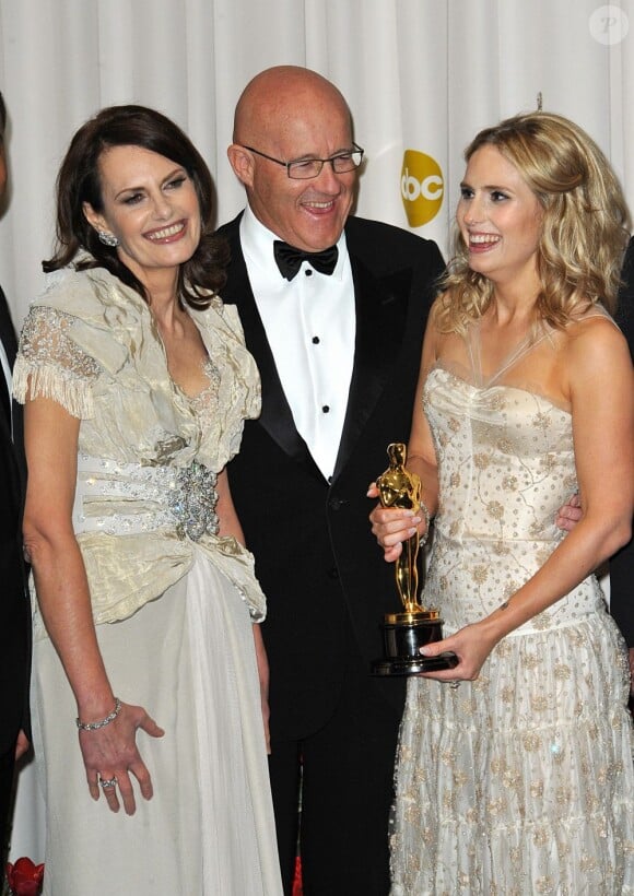 Les parents de Heath Ledger, Sally et Kim, avec sa soeur, Kate, lors des Oscars 2009