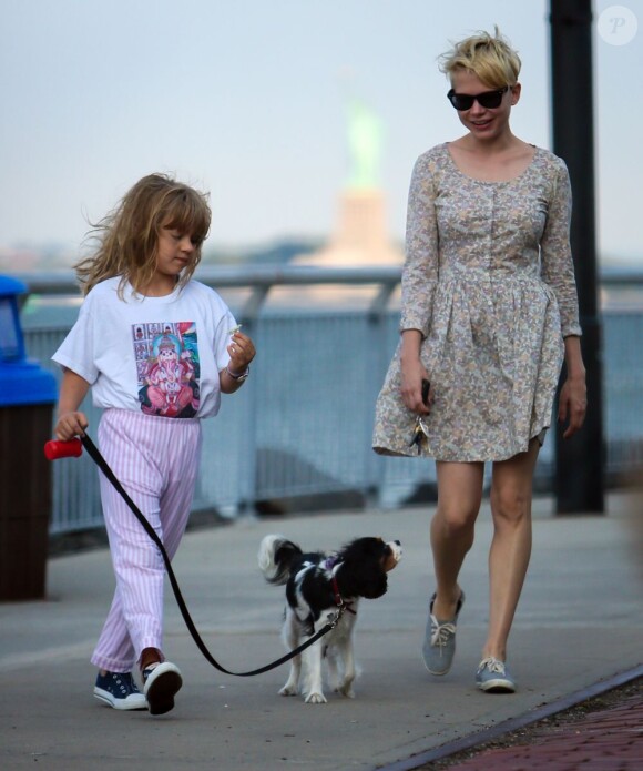 Michelle Williams et sa fille Matilda à New York le 1er spetembre 2012