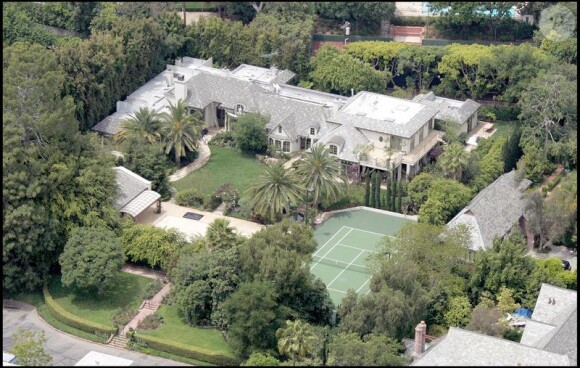 La sublime maison que Madonna met en vente à Beverly Hills, prise en photo le 27 avril 2005.