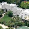La sublime maison que Madonna met en vente à Beverly Hills, prise en photo le 27 avril 2005. Le lieu est grand de 1600m².