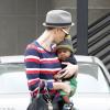 Charlize Theron et son fils dans les rues de Beverly Hills, le 11 juin 2012.