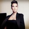 Kim Kardashian, lumineuse au cours de sa séance photo pour le magazine Hia avec le couturier Stéphane Rolland et l'équipe créative Moda's Touch.