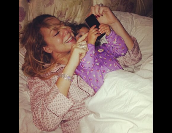 Mariah Carey et sa fille Monroe, le 17 janvier 2013.