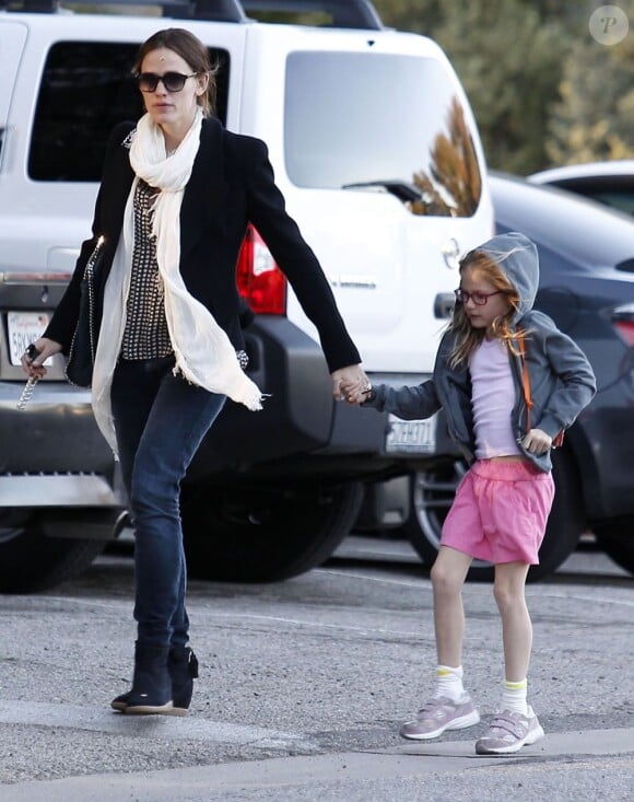 Jennifer Garner et sa fille Violet au parc, à Los Angeles, le 16 janvier 2013