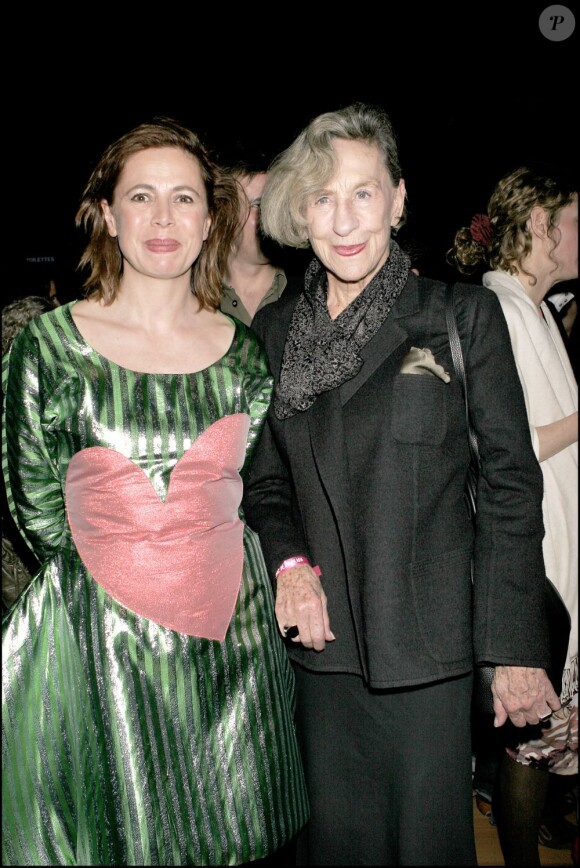 Andrée Putman et Agatha Ruiz de la Prada, à la boutique Agatha Ruiz de la Prada, le 31 mars 2005.