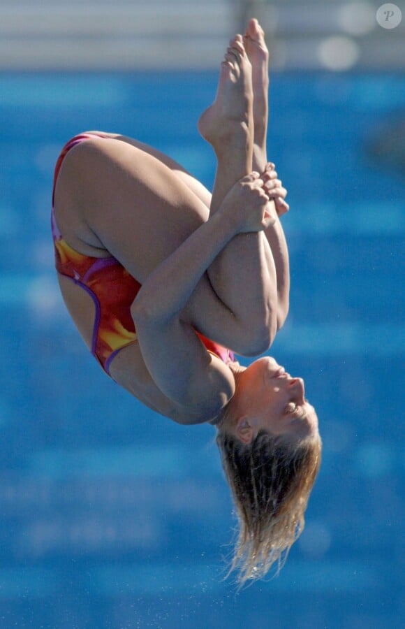 Emilie Heymans lors de l'épreuve de plongeon à 10m aux championnats du monde à Montréal en juillet 2005.