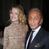 Le top Natalia Vodianova et Valentino lors du défilé Couture Valentino à Paris le 23 janvier 2013