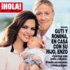 Guti et Romina avec leur fils Enzo, en couverture du magazine Hola du 30 janvier 2013.