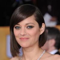 Marion Cotillard angélique aux SAG Awards : Dior et nouvelle coupe, on adore !