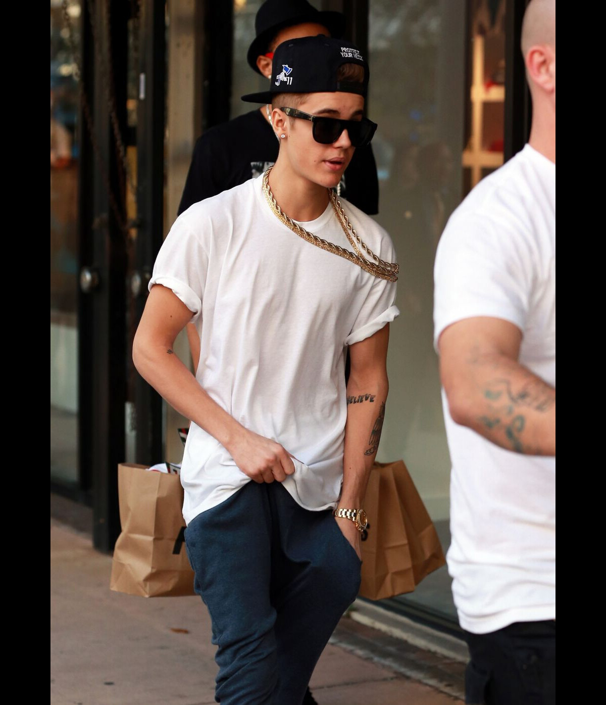 Vid O Justin Bieber Fait Du Shopping Miami Le Decembre Purepeople