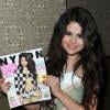 Selena Gomez assiste à la présentation de la couverture de Selena Gomez pour Nylon Magazine et assiste à la fête de la marque Coach au sein de l'établissement Soho House de West Hollywood, à Los Angeles, le 29 janvier 2013.