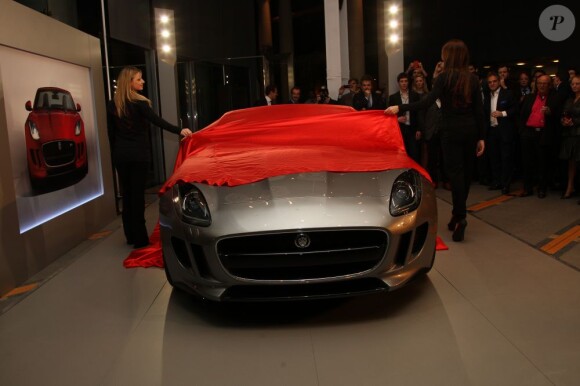 Le lancement de la nouvelle jaguar F-Type à Paris, le 31 janvier 2013. Photo de Marc Ausset Lacroix.