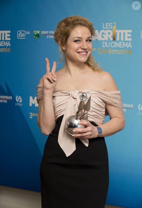 Emilie Dequenne radieuse à la 3e cérémonie des Magritte du cinéma à Bruxelles, le 2 février 2013.