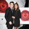 Kevin Jonas et sa femme Danielle, lors de la présentation du timbre spécial Saint-Valentin par la poste américaine, à New York, le 5 février 2013.