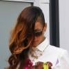 Rihanna, stylée dans une chemise Christopher Kane, quitte le domicile de Chris Brown et l'accompagne au tribunal du comté de Los Angeles. Le 6 février 2013.