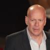 Bruce Willis sous le feu des projecteurs à la première de Die Hard 5 à Londres le 7 février 2013 après son étrange show télévisé de la veille sur la BBC 1.