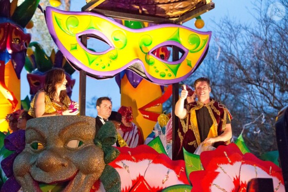 Mariska Hargitay, Harry Connick Jr. à la parade Krewe Of Orpheus pour Mardi Gras à la Nouvelle-Orléans, le 11 février 2013.