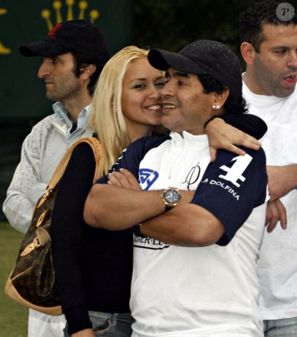 Diego Maradona et Veronica Ojeda à Buenos Aires, le 8 décembre 2007.