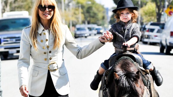 Rachel Zoe : Sur son poney, son fils Skyler joue les cow-boys des temps modernes