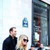 Ashley Benson se promène sur les Champs-Elysées à Paris le 17 février 2013. L'actrice est venue en France faire la promotion du film Spring Breakers