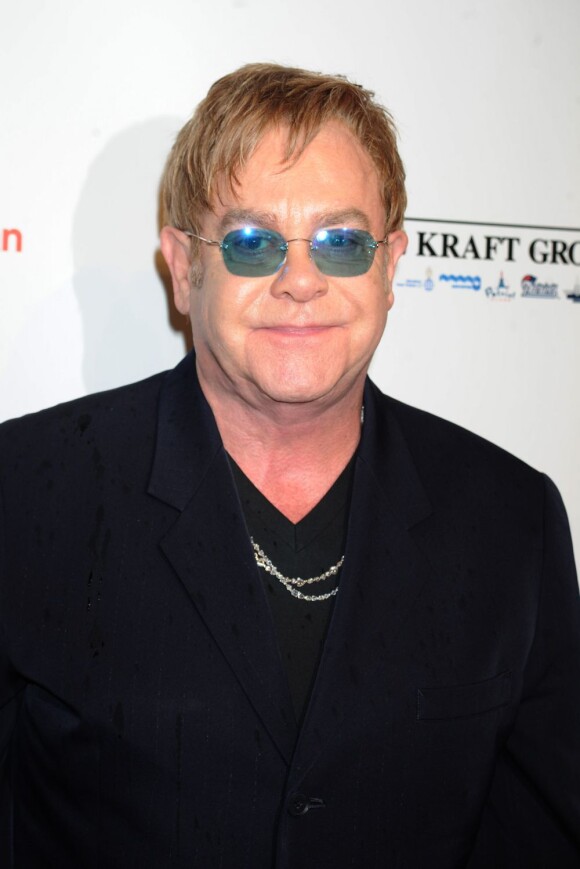 Le chanteur Elton John au 11e gala de sa fondation contre le Sida intitulé An Enduring Vision, à New York, le 15 octobre 2012.