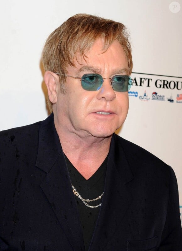 Elton John au 11e gala de sa fondation contre le Sida intitulé An Enduring Vision, à New York, le 15 octobre 2012.