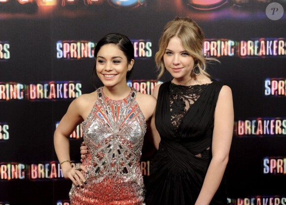 Vanessa Hudgens et Ashley Benson posent à la première de Spring Breakers à Madrid, le 21 février 2013.