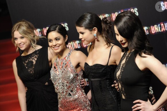 Selena Gomez, Vanessa Hudgens, Rachel Corine et Ashley Benson à la première de Spring Breakers à Madrid, le 21 février 2013.