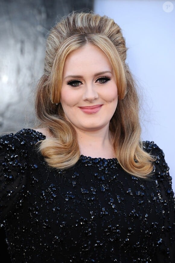 Adele arrive à la 85e cérémonie des Oscars, à Los Angeles, le 24 février 2013.