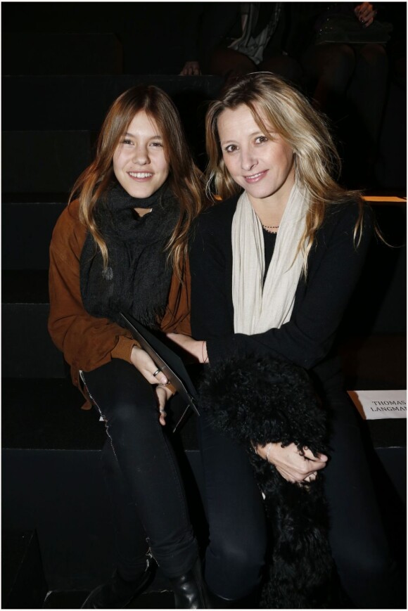Sarah Lavoine et sa jolie fille Yasmine ont garni le premier rang du défilé Etam lingerie le 26 février 2013 à Paris