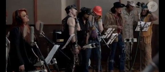 Les Village People dans le clip parodique pour la marque de mayonnaise Miracle Whip.