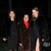 Samantha Steel, L'auteur Danielle Steel (au milieu) accompagnée de ses filles Samantha Steel (à gauche) et Vanessa Traina arrivent à la Halle Freyssinet pour assister au défilé Givenchy prêt-à-porter automne-hiver 2013-2014. Paris, le 3 mars 2013.