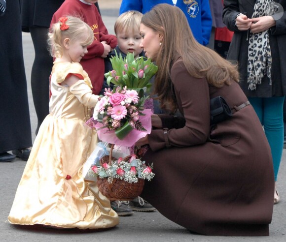 La duchesse de Cambridge, Kate Middleton en visite à Grimsby en Angleterre, le 5 mars 2013.