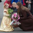 La duchesse de Cambridge, Kate Middleton en visite à Grimsby en Angleterre, le 5 mars 2013.