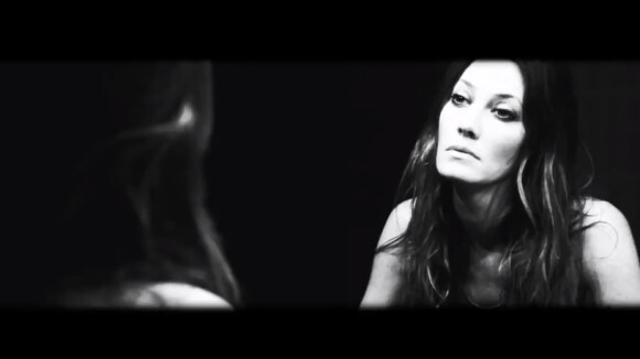 Mareva Galanter : Suicidaire et envoûtante dans son clip ''Kill Myself''