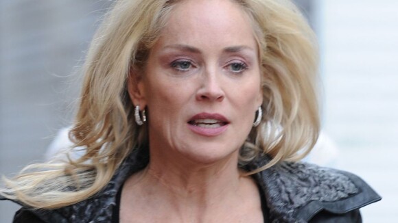 Sharon Stone accusée d'injures : sa femme de ménage porte plainte