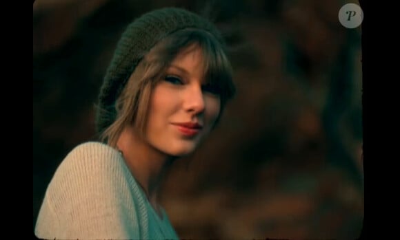 La chanteuse country Taylor Swift dans son nouveau clip, "22", révélé le mercredi 13 mars 2013.