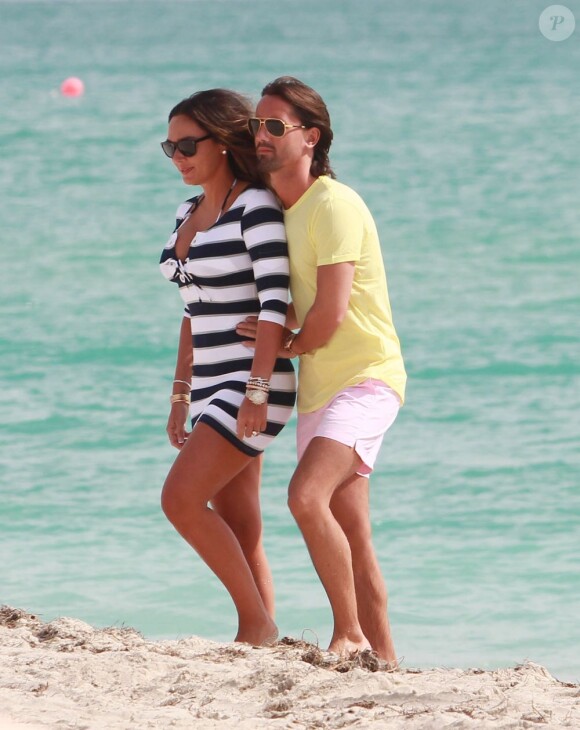 Tamara Ecclestone et son homme Jay Rutland sous le soleil de Miami le 13 mars 2013