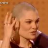 Jessie J a sauté le pas et s'est rasé la tête pour la bonne cause, avant de montrer sa nouvelle tête à la télévision britannique, le 15 mars 2013.