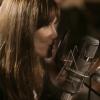 Carla Bruni chante "Mon Raymond", un titre de son nouvel album Little French Songs