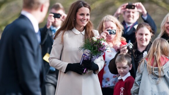 Kate Middleton : Radieuse, la crème des futures mamans en visite avec William