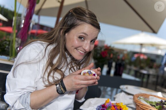 La jolie Noémie Honiat, de Top Chef à Cagnes-sur-Mer, le 10 mai 2012.