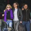 Sharon Stone collée à son amoureux Martin Mica débarquent à l'aéroport Sao Carneiro, Porto, le 21 mars 2013.